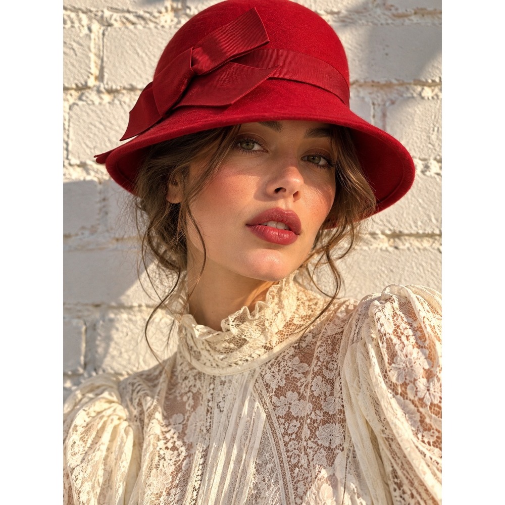 Vintage Croft & Barrow Red Wool Felt Cloche Hat Grosgrain Bow Wide Brim